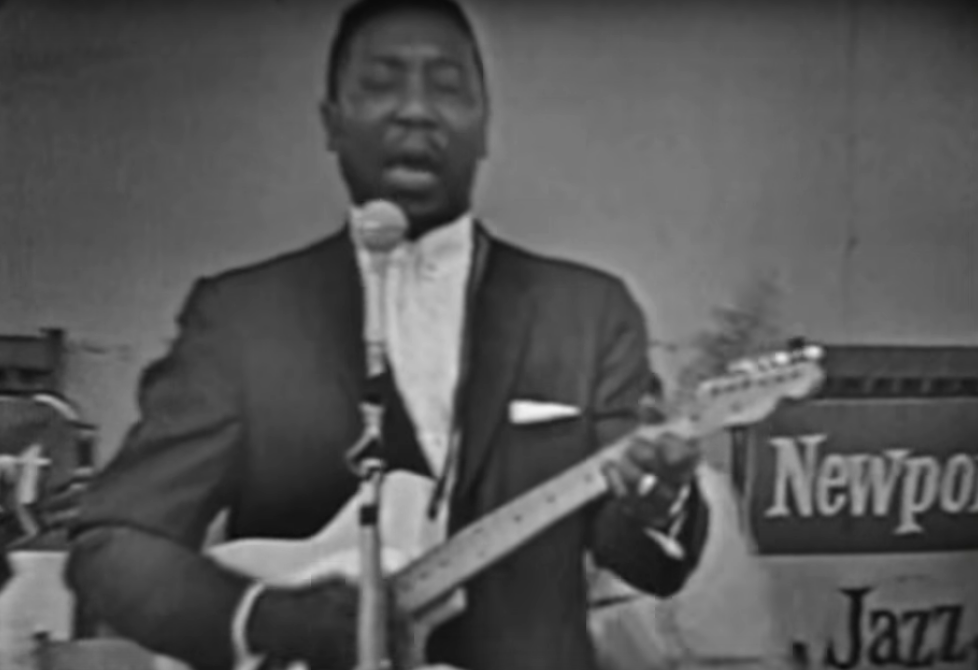 muddy-waters-at-the-newport-jazz-festival-1960